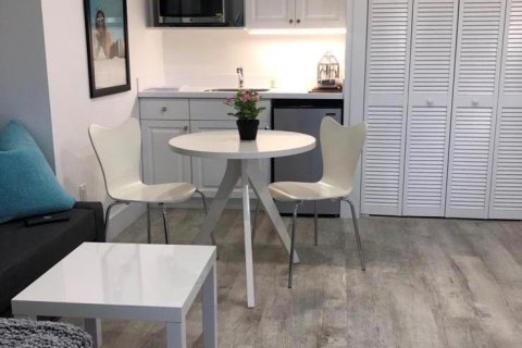 Apartamento en alquiler en Wellington, Florida, 2 dormitorios, 130.06 m2 № 1154245 - foto 1