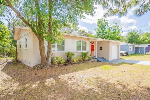 House in Orlando, Florida 3 bedrooms, 102.94 sq.m. № 1650310 - photo 2