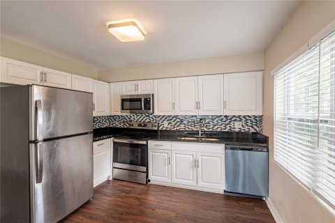 House in Orlando, Florida 3 bedrooms, 102.94 sq.m. № 1650310 - photo 8