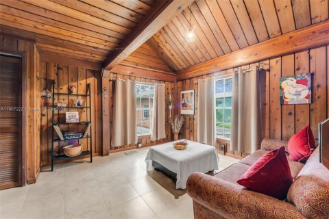 Купить виллу или дом в Майами, Флорида 4 спальни, 117.43м2, № 1968641 - фото 19