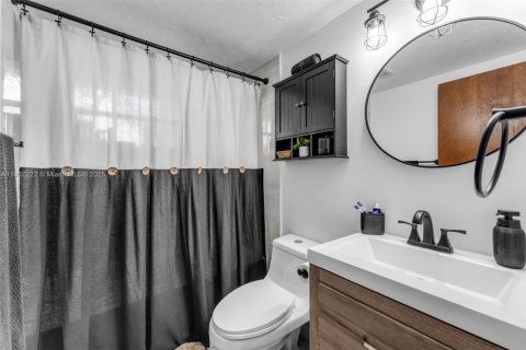 Купить виллу или дом в Майами, Флорида 4 спальни, 117.43м2, № 1968641 - фото 21