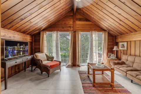 Купить виллу или дом в Майами, Флорида 4 спальни, 117.43м2, № 1968641 - фото 20