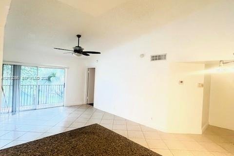 Copropriété à louer à Plantation, Floride: 2 chambres, 89.65 m2 № 2432556 - photo 3