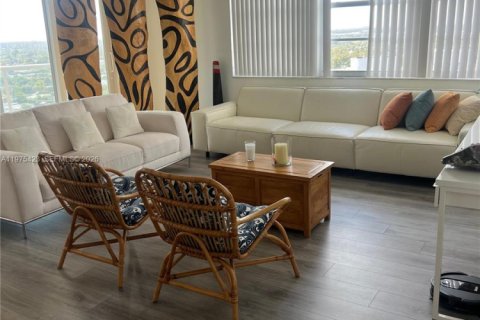 Снять в аренду кондоминиум в Майами, Флорида 2 спальни, 105.91м2, № 2038446 - фото 10