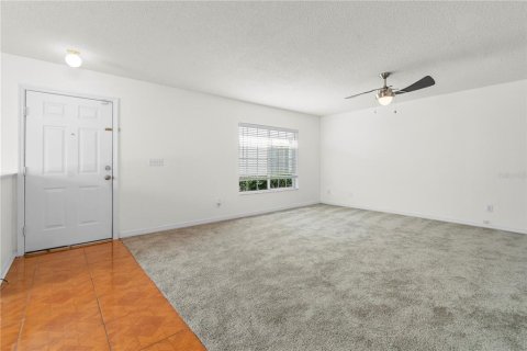 Adosado en venta en Tampa, Florida, 3 dormitorios, 126.72 m2 № 1842167 - foto 15