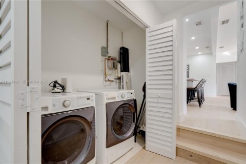 Снять в аренду виллу или дом в Майами, Флорида 1 спальня, № 1992496 - фото 6