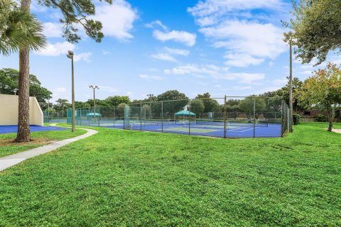Townhouse in Palm Beach Gardens, Florida 3 bedrooms, 148.27 sq.m. № 2434284 - photo 24