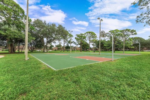 Townhouse in Palm Beach Gardens, Florida 3 bedrooms, 148.27 sq.m. № 2434284 - photo 22