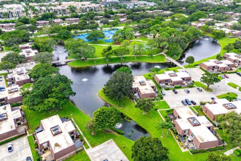 Townhouse in Palm Beach Gardens, Florida 3 bedrooms, 148.27 sq.m. № 2434284 - photo 18