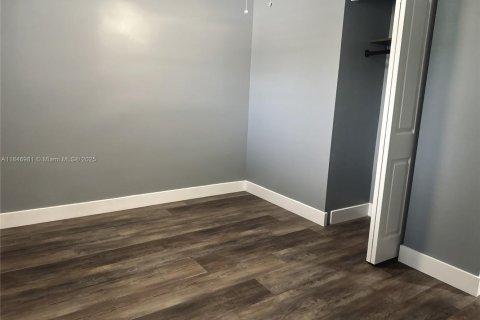 Купить виллу или дом в Холливуд, Флорида 3 спальни, 103.77м2, № 1971252 - фото 16