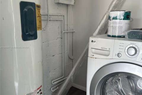 Купить виллу или дом в Холливуд, Флорида 3 спальни, 103.77м2, № 1971252 - фото 17