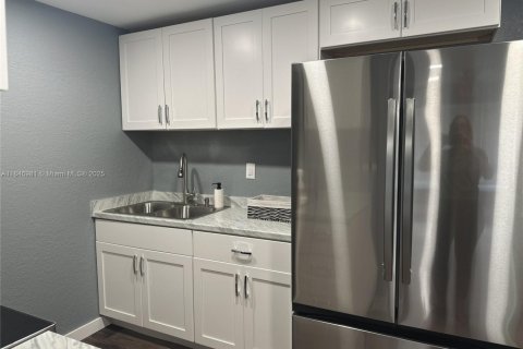 Купить виллу или дом в Холливуд, Флорида 3 спальни, 103.77м2, № 1971252 - фото 8