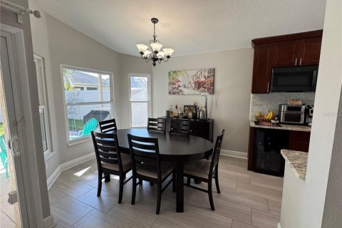 Villa ou maison à louer à Brandon, Floride: 3 chambres, 157.1 m2 № 2391103 - photo 4