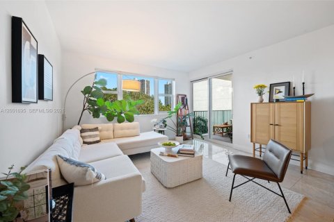 Condominio en venta en Aventura, Florida, 2 dormitorios, 116.78 m2 № 2065861 - foto 9