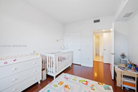 Condominio en venta en Aventura, Florida, 2 dormitorios, 116.78 m2 № 2065861 - foto 19