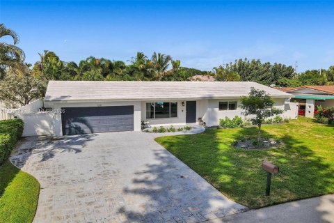 Villa ou maison à vendre à Deerfield Beach, Floride: 3 chambres, 138.42 m2 № 2076677 - photo 2