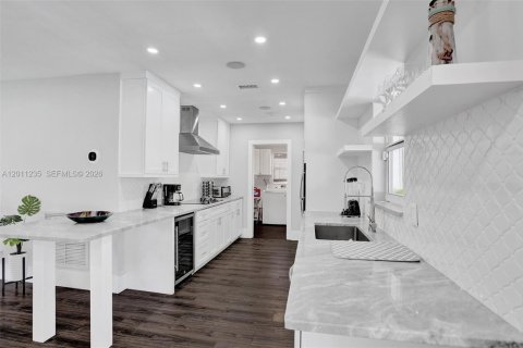 Villa ou maison à vendre à Deerfield Beach, Floride: 3 chambres, 138.42 m2 № 2076677 - photo 29