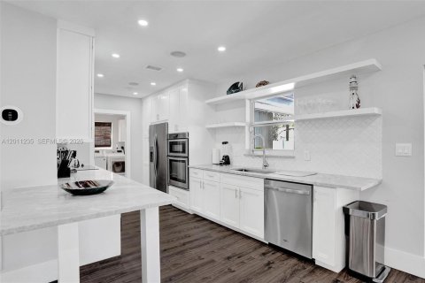 Villa ou maison à vendre à Deerfield Beach, Floride: 3 chambres, 138.42 m2 № 2076677 - photo 27