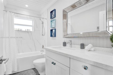 Villa ou maison à vendre à Deerfield Beach, Floride: 3 chambres, 138.42 m2 № 2076677 - photo 3