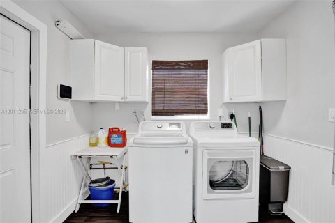 Villa ou maison à vendre à Deerfield Beach, Floride: 3 chambres, 138.42 m2 № 2076677 - photo 17