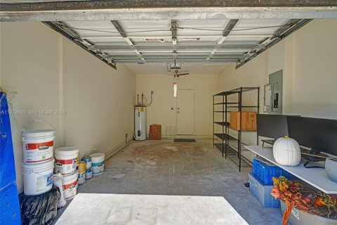 Adosado en alquiler en Miami, Florida, 2 dormitorios, 248.23 m2 № 2046347 - foto 20