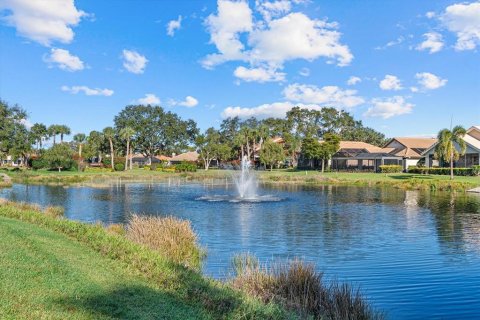Villa ou maison à vendre à Sarasota, Floride: 2 chambres, 180.14 m2 № 2229443 - photo 4