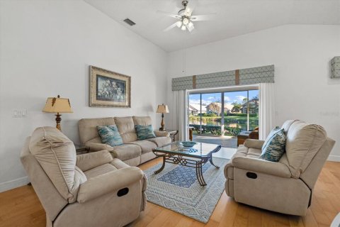 Villa ou maison à vendre à Sarasota, Floride: 2 chambres, 180.14 m2 № 2229443 - photo 6