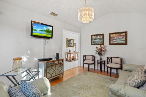 Villa ou maison à vendre à Sarasota, Floride: 2 chambres, 180.14 m2 № 2229443 - photo 16