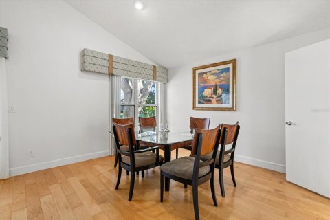Villa ou maison à vendre à Sarasota, Floride: 2 chambres, 180.14 m2 № 2229443 - photo 9
