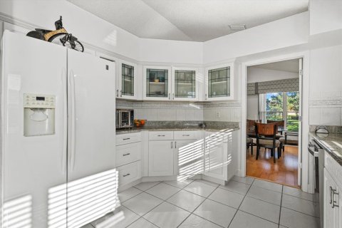 Villa ou maison à vendre à Sarasota, Floride: 2 chambres, 180.14 m2 № 2229443 - photo 13