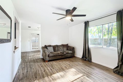 Villa ou maison à vendre à Gainesville, Floride: 3 chambres, 127.83 m2 № 2092022 - photo 10