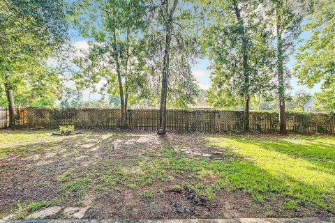 House in Gainesville, Florida 3 bedrooms, 127.83 sq.m. № 2092022 - photo 18