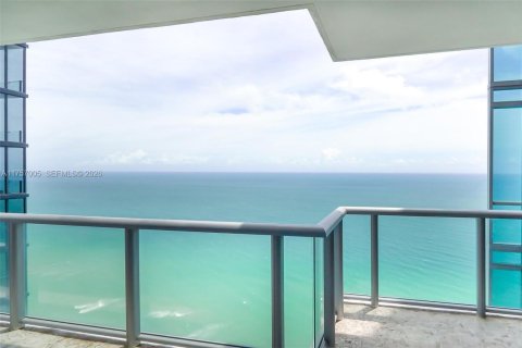 Condo in Sunny Isles Beach, Florida, 4 bedrooms  № 2018558 - photo 29