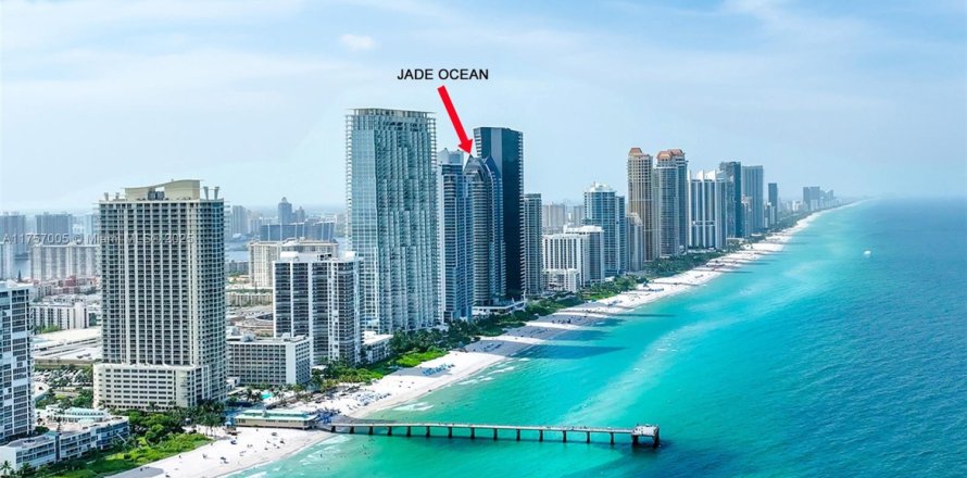 Condominio en Sunny Isles Beach, Florida, 4 dormitorios  № 2018558