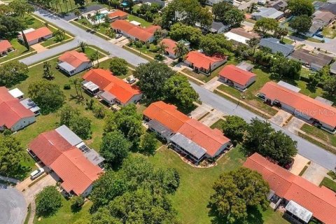 Villa ou maison à louer à Port Richey, Floride: 2 chambres, 133.78 m2 № 2404716 - photo 16