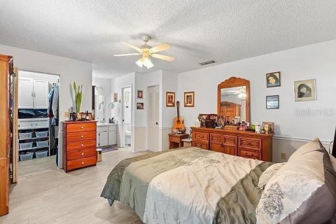 Villa ou maison à louer à Port Richey, Floride: 2 chambres, 133.78 m2 № 2404716 - photo 8
