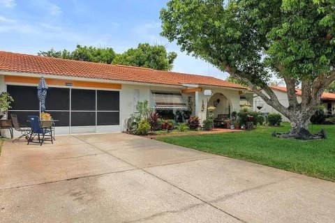 Villa ou maison à Port Richey, Floride 2 chambres, 133.78 m2 № 2404716