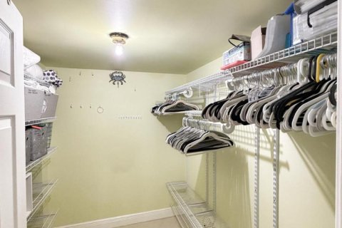 Condo in Jensen Beach, Florida, 2 bedrooms  № 2392016 - photo 12