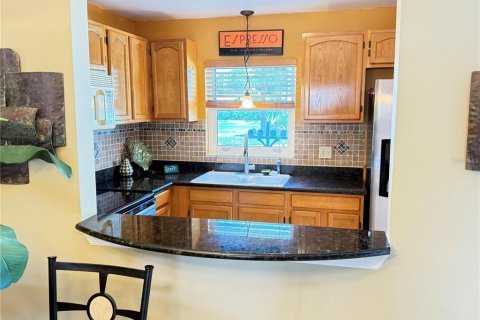 Copropriété à vendre à Bradenton, Floride: 1 chambre, 76.18 m2 № 1775677 - photo 13