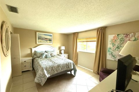 Copropriété à vendre à Bradenton, Floride: 1 chambre, 76.18 m2 № 1775677 - photo 16
