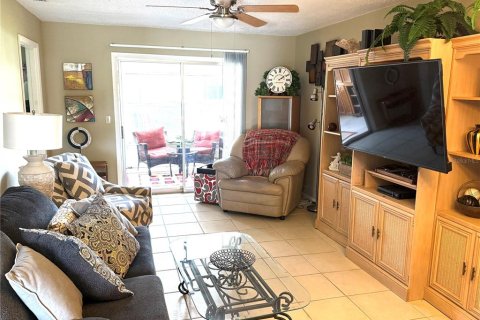 Copropriété à vendre à Bradenton, Floride: 1 chambre, 76.18 m2 № 1775677 - photo 10