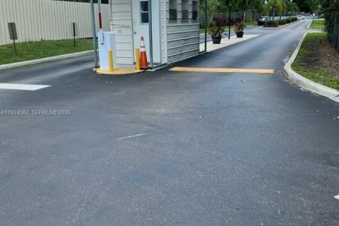 Condo in West Palm Beach, Florida, 1 bedroom  № 2035494 - photo 3