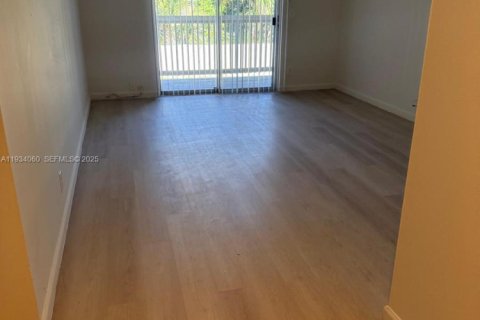 Condo in West Palm Beach, Florida, 1 bedroom  № 2035494 - photo 22