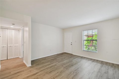 Condo in Tampa, Florida, 2 bedrooms  № 1915398 - photo 6