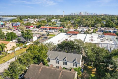 Condo in Tampa, Florida, 2 bedrooms  № 1915398 - photo 21