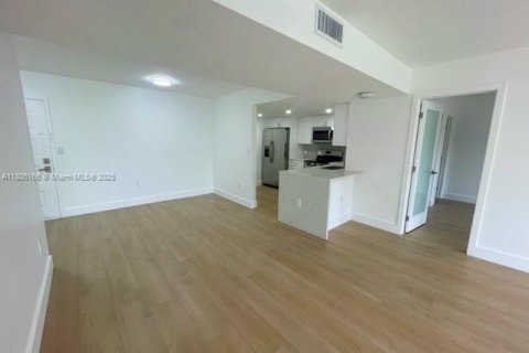 Copropriété à vendre à Lauderhill, Floride: 2 chambres, 100.8 m2 № 1775155 - photo 4
