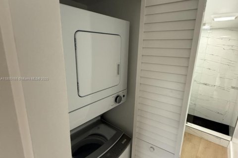 Copropriété à vendre à Lauderhill, Floride: 2 chambres, 100.8 m2 № 1775155 - photo 13