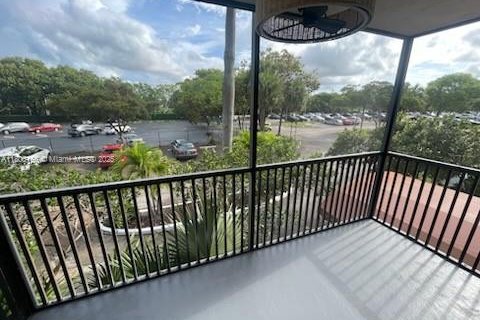 Copropriété à vendre à Lauderhill, Floride: 2 chambres, 100.8 m2 № 1775155 - photo 15