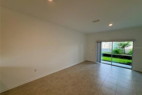 Adosado en alquiler en Sarasota, Florida, 2 dormitorios, 111.48 m2 № 1835773 - foto 8