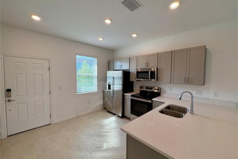 Adosado en alquiler en Sarasota, Florida, 2 dormitorios, 111.48 m2 № 1835773 - foto 7